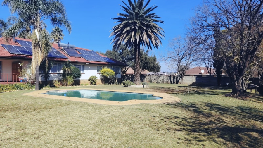 4 Bedroom Property for Sale in Vaalpark Free State